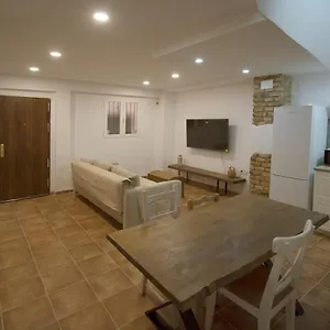 Con Bano Privado En Casa De 3 En El Barrio Mas Historico Granada